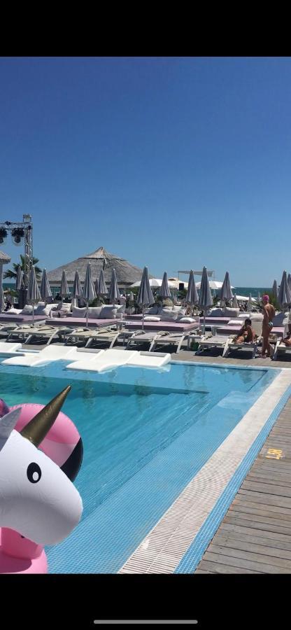 Mamaia Beach Luxury Apartment Esterno foto